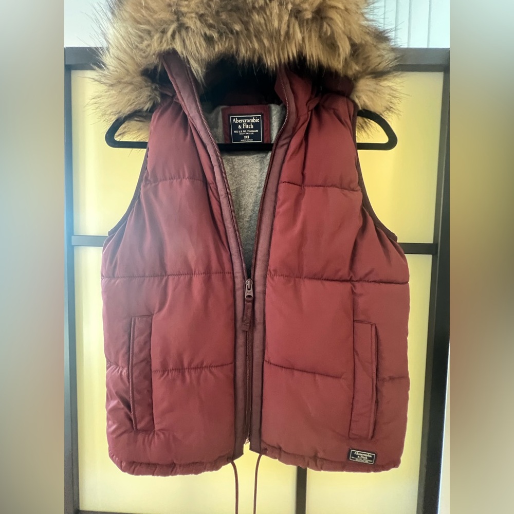 Abercrombie & Fitch Burgundy Puffer Vest with Faux Fur Hood